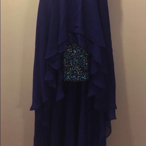 Hi Low Dress - Picture 2 of 2